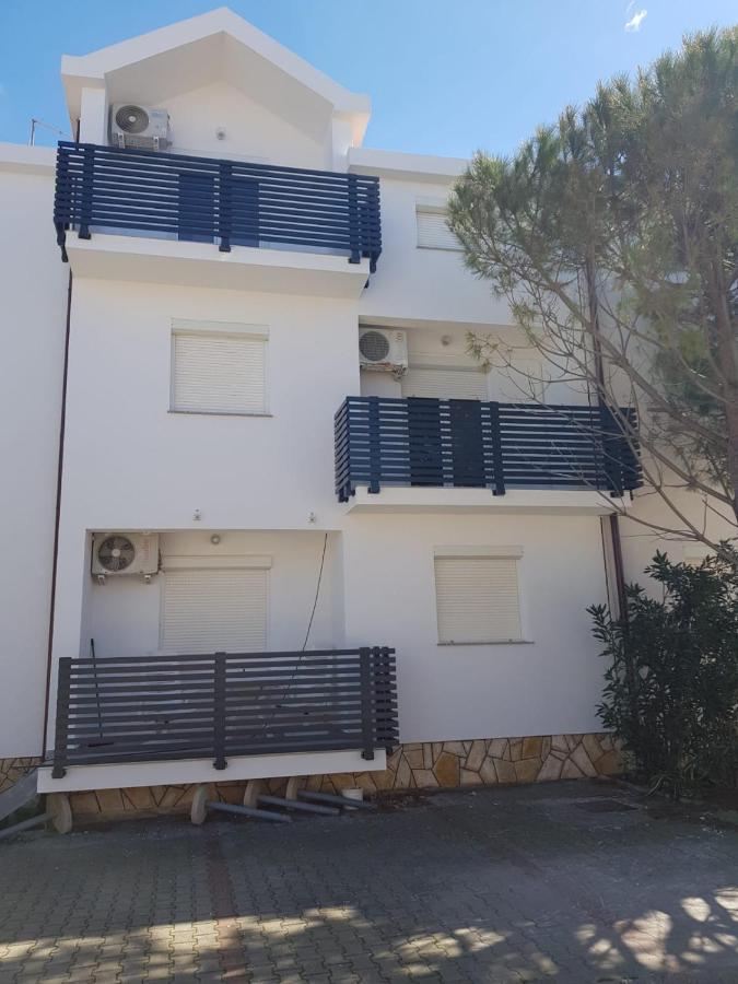 Apartments Nada Vir Esterno foto